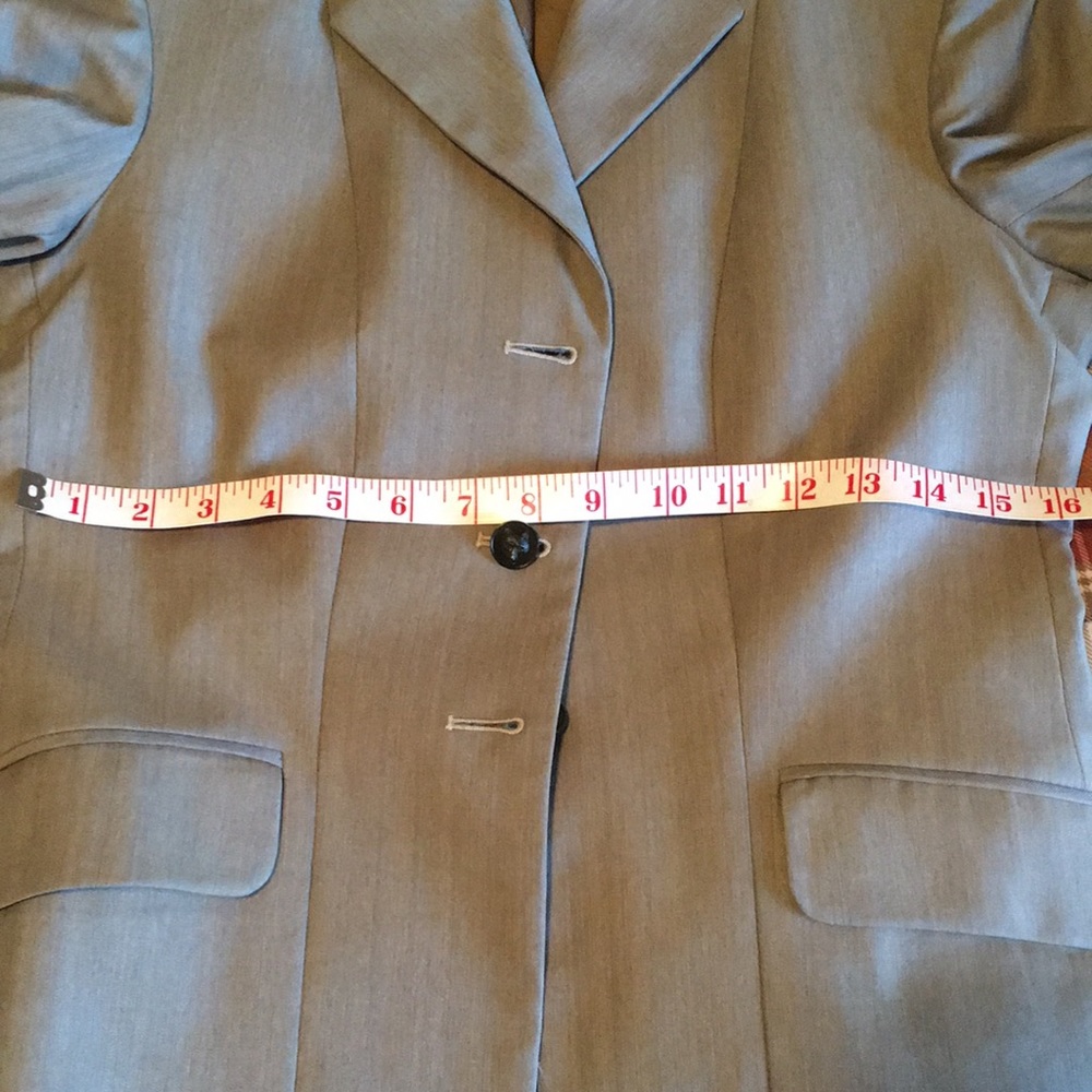 Pytchley authentic riding coat. - Picture 11 of 14